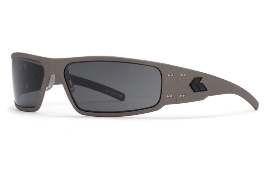 MAGNUM - CERAKOTE GUNMETAL - SMOKE POLARIZED